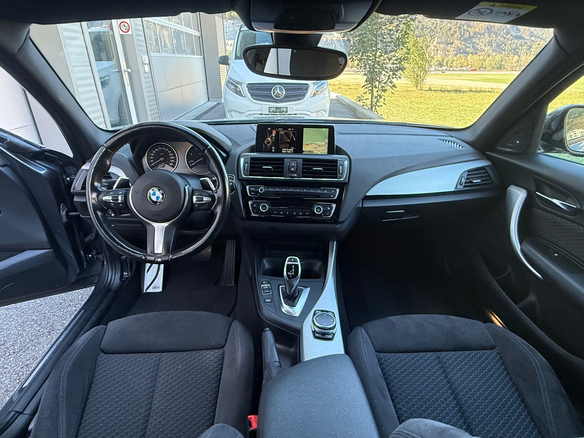BMW 120d xDrive M Sport Steptronic-image-6