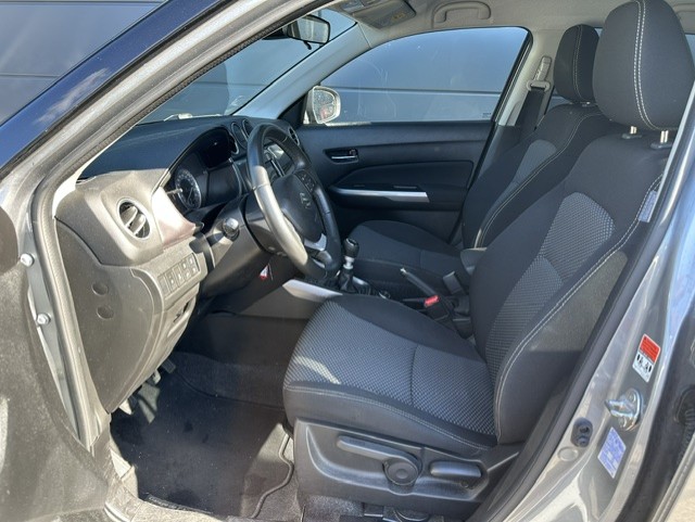 SUZUKI Vitara 1.4 Boosterjet Compact + Hybrid-image-6