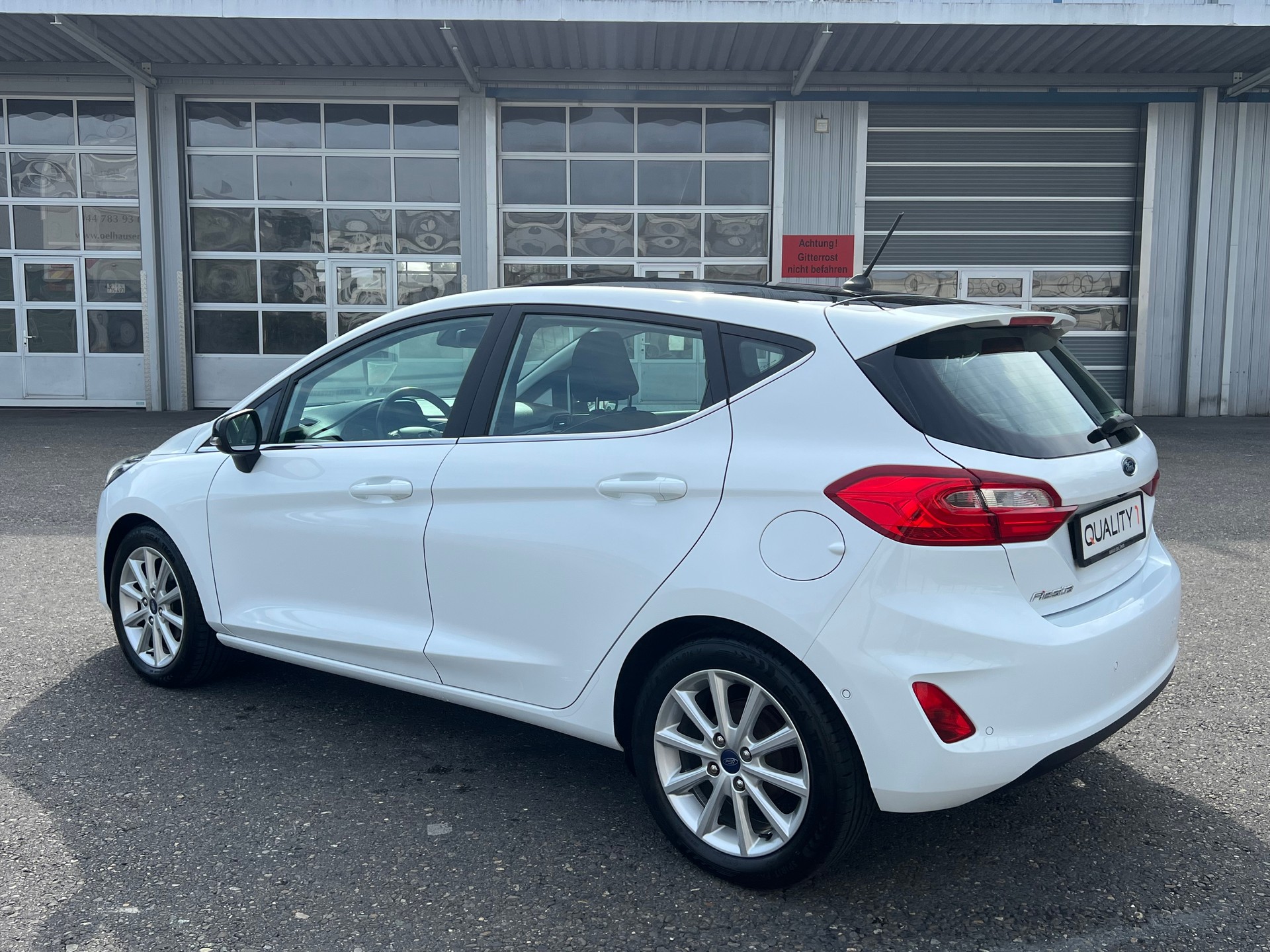 FORD Fiesta 1.0 SCTi Titanium Automat-image-4