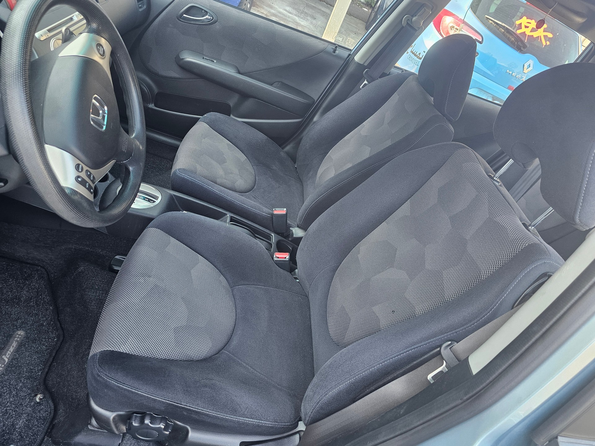 HONDA Jazz 1.4i LS Formula 1 CVT-image-6