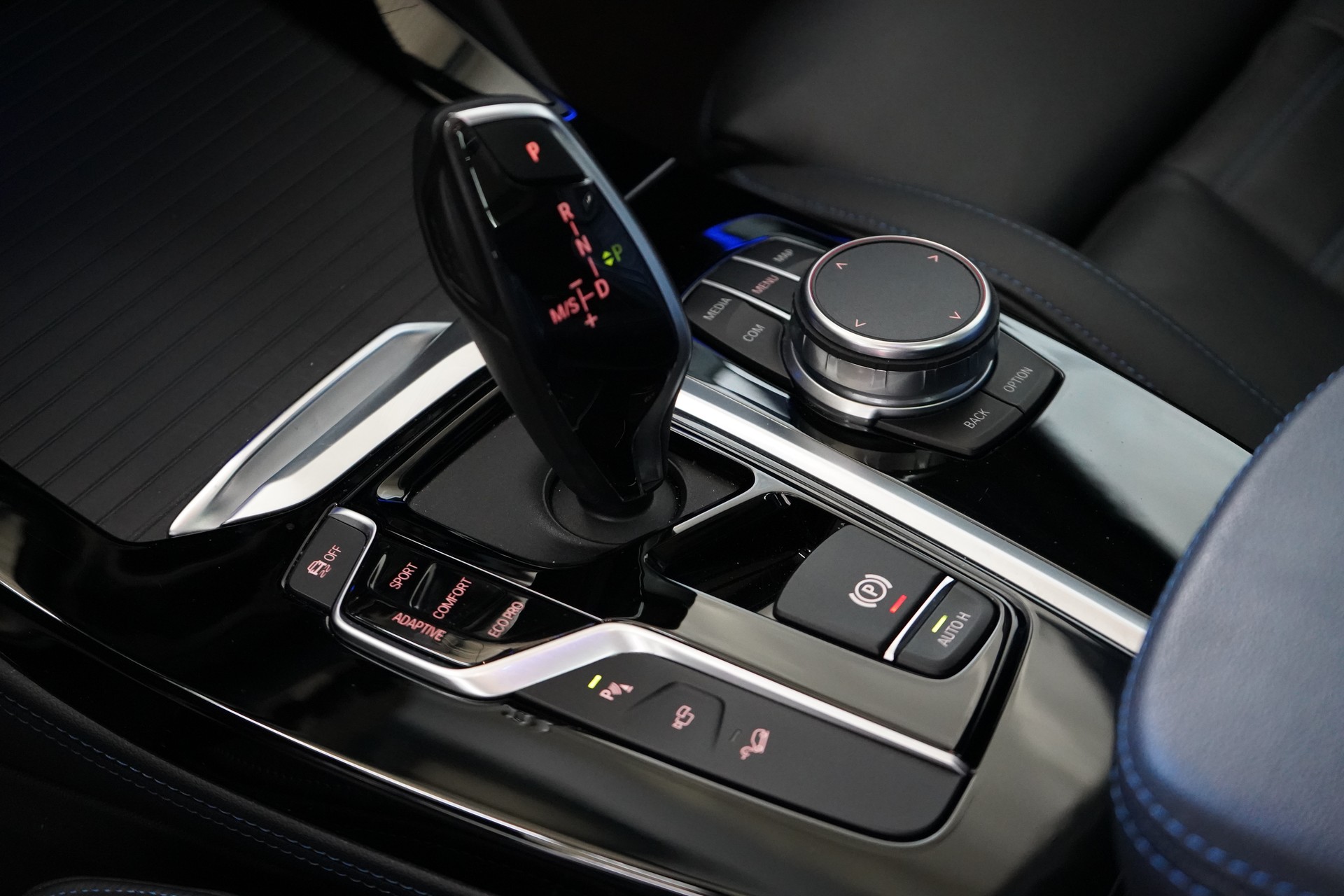 BMW X4 M40i Steptronic-image-17