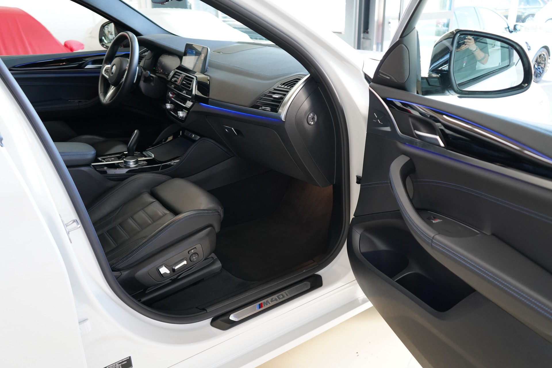 BMW X4 M40i Steptronic-image-25