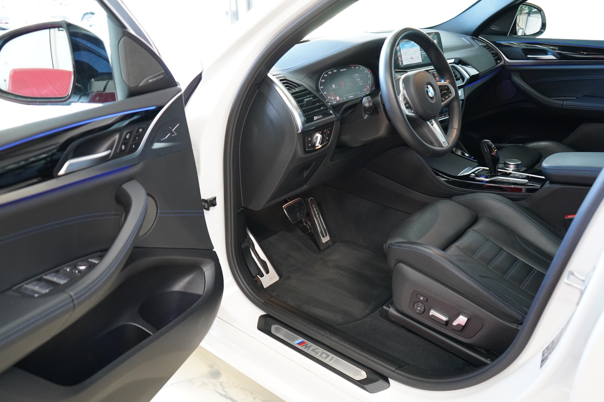 BMW X4 M40i Steptronic-image-13