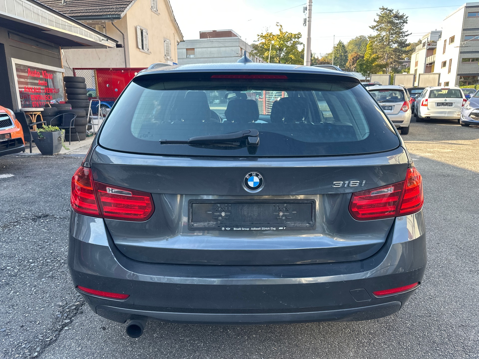 BMW 316i Touring Business Steptronic-image-5