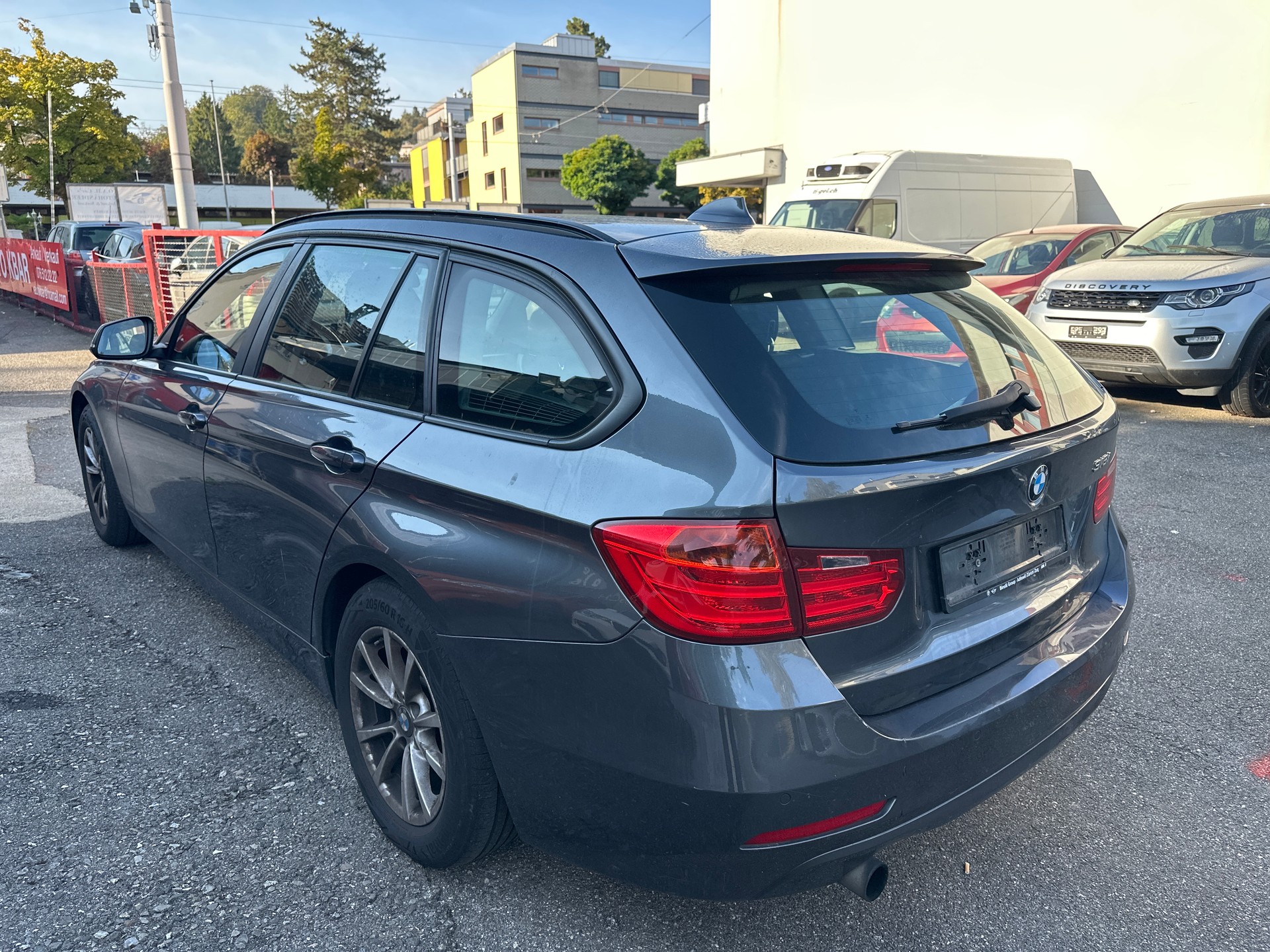 BMW 316i Touring Business Steptronic-image-4