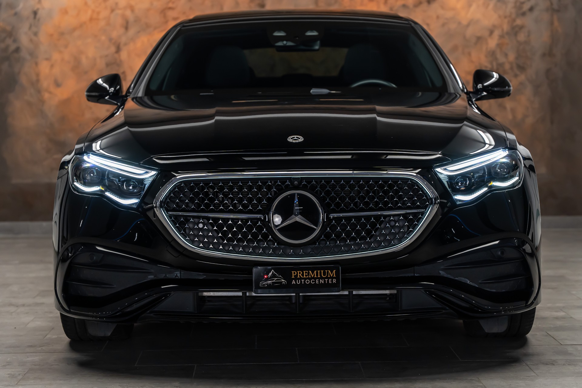 MERCEDES-BENZ E 450 d 4Matic 9G-Tronic AMG Line *Hyper-Screen*Iconic-Glow*Panorama*Burmester-4D*-image-4