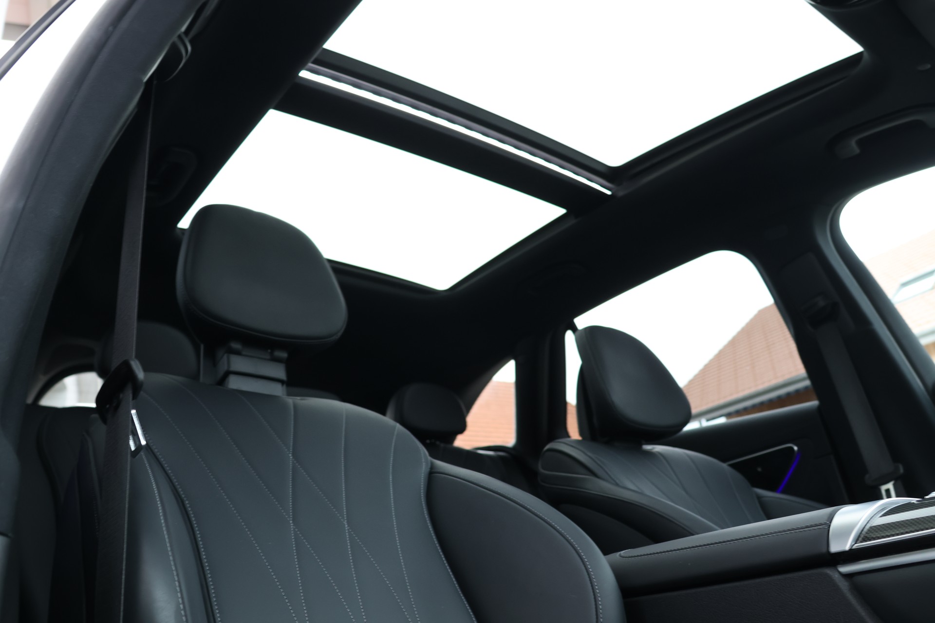 MERCEDES-BENZ GLC 300 4Matic AMG Line 9G-Tronic (CH) MSI+-image-23
