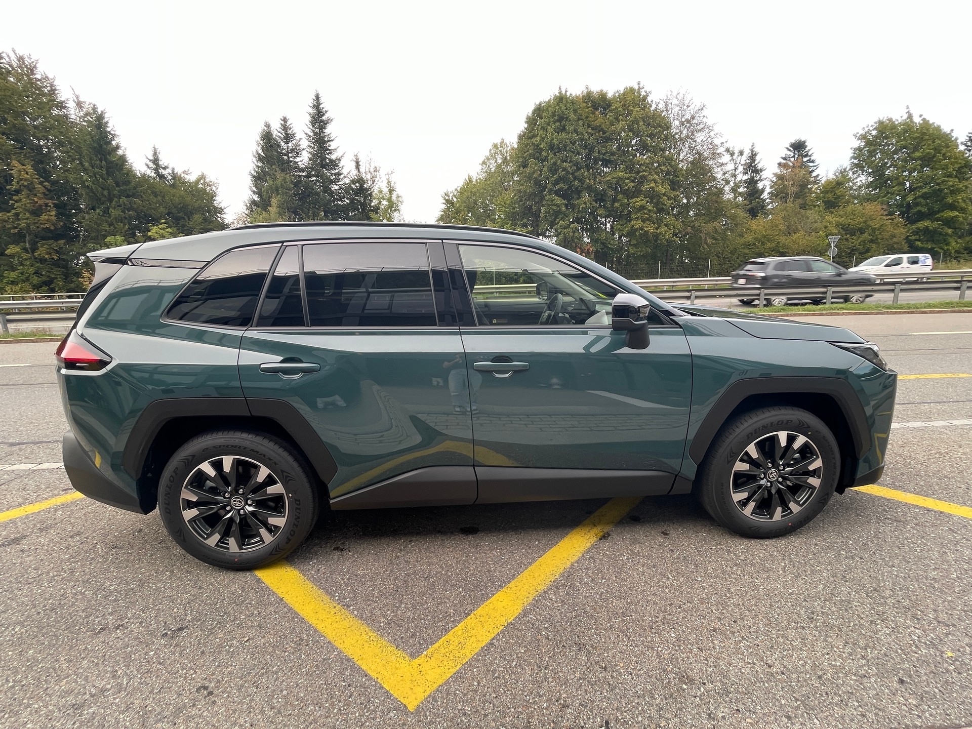 TOYOTA RAV-4 2.5 HSD Trend e-CVT AWD, MODELL 2027-showroom-element-3