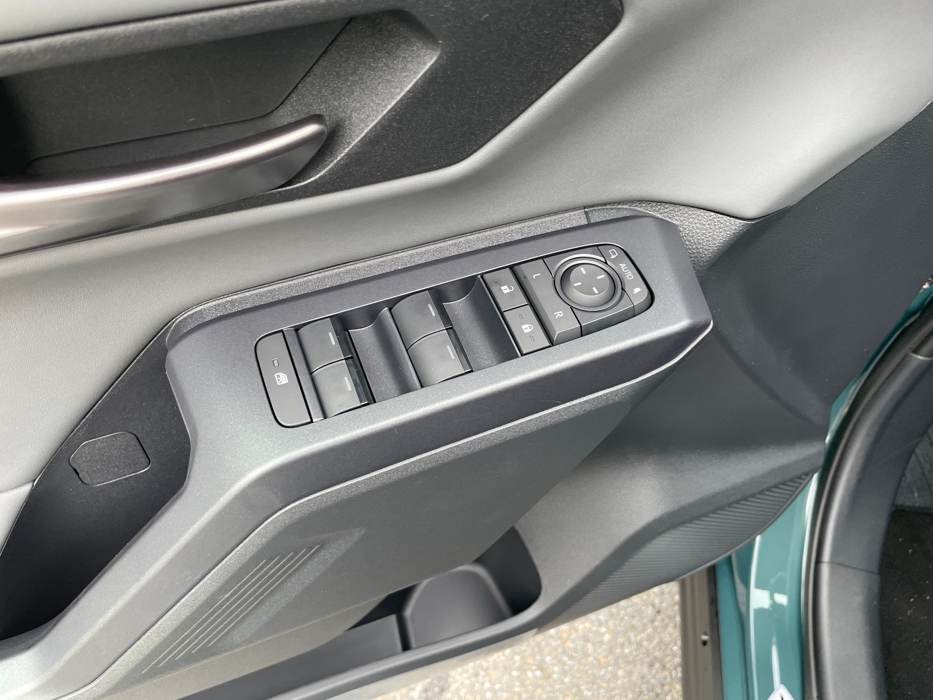 TOYOTA RAV-4 2.5 HSD Trend e-CVT AWD, MODELL 2027-image-11