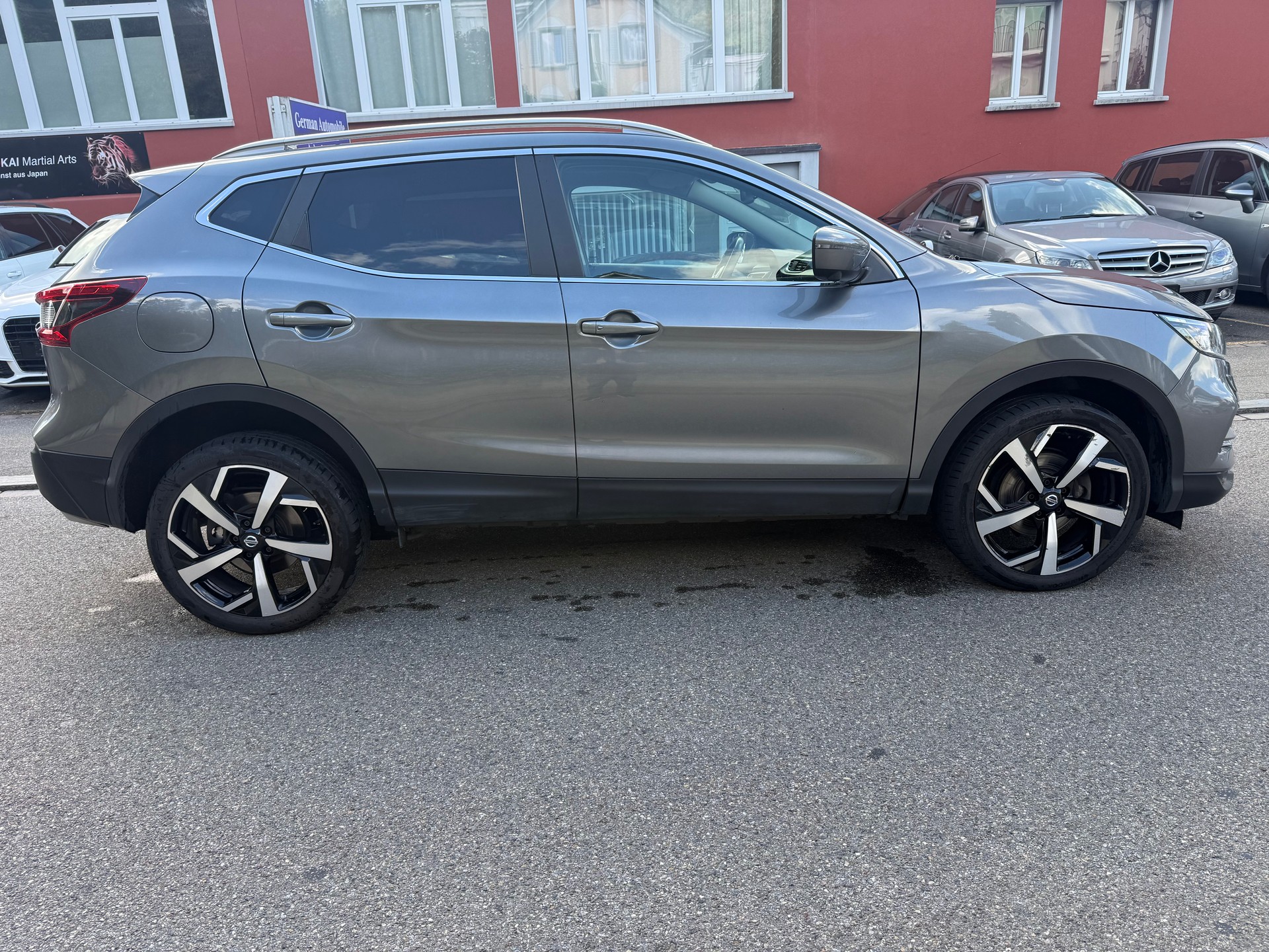 NISSAN Qashqai 1.7 dCi tekna Xtronic ALL-MODE 4x4-image-4