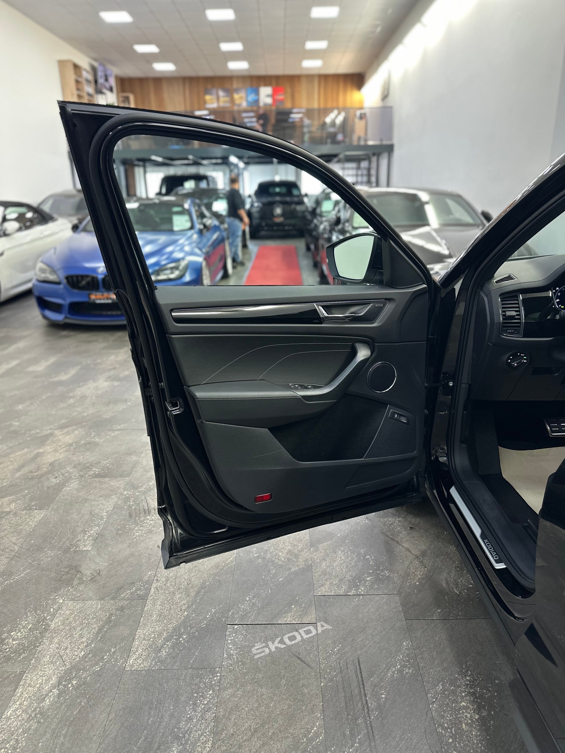 SKODA Kodiaq 2.0 TDI CR L&K 4x4 DSG-image-24