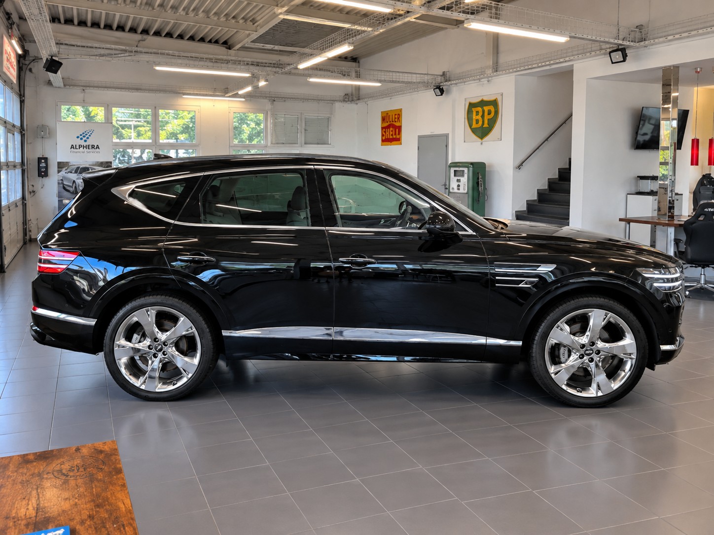 GENESIS GV80 3.0 V6 CRDI Luxus AT8 AWD 4x4 7-Plätzer + Voll-Ausstattung-image-3