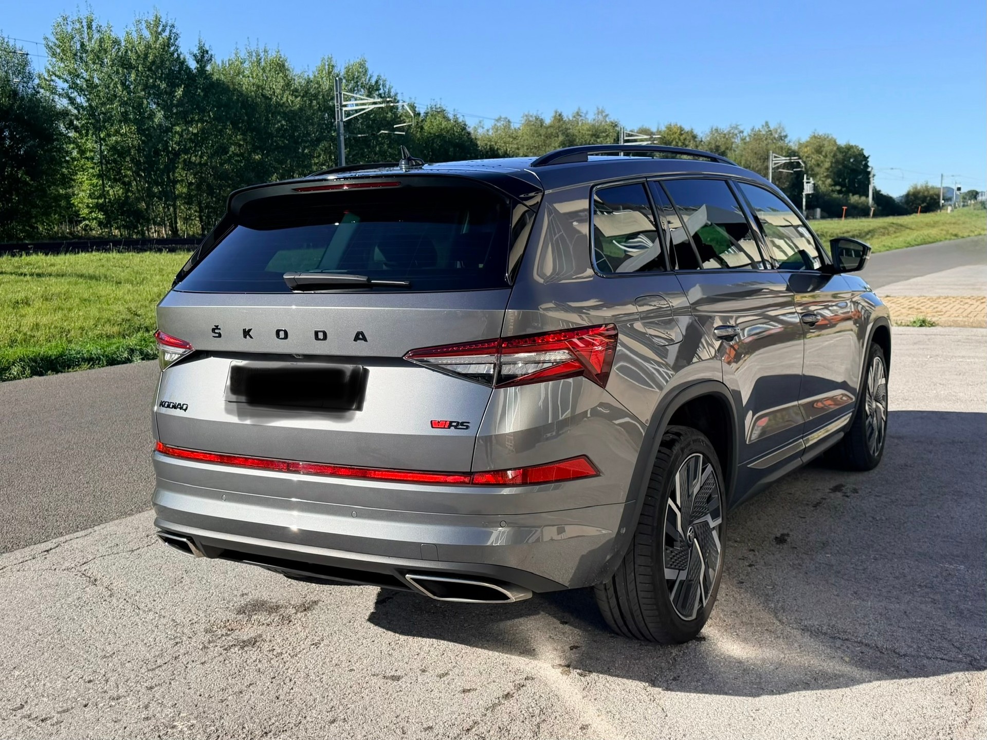 SKODA 2.0 TSI RS DSG-image-1