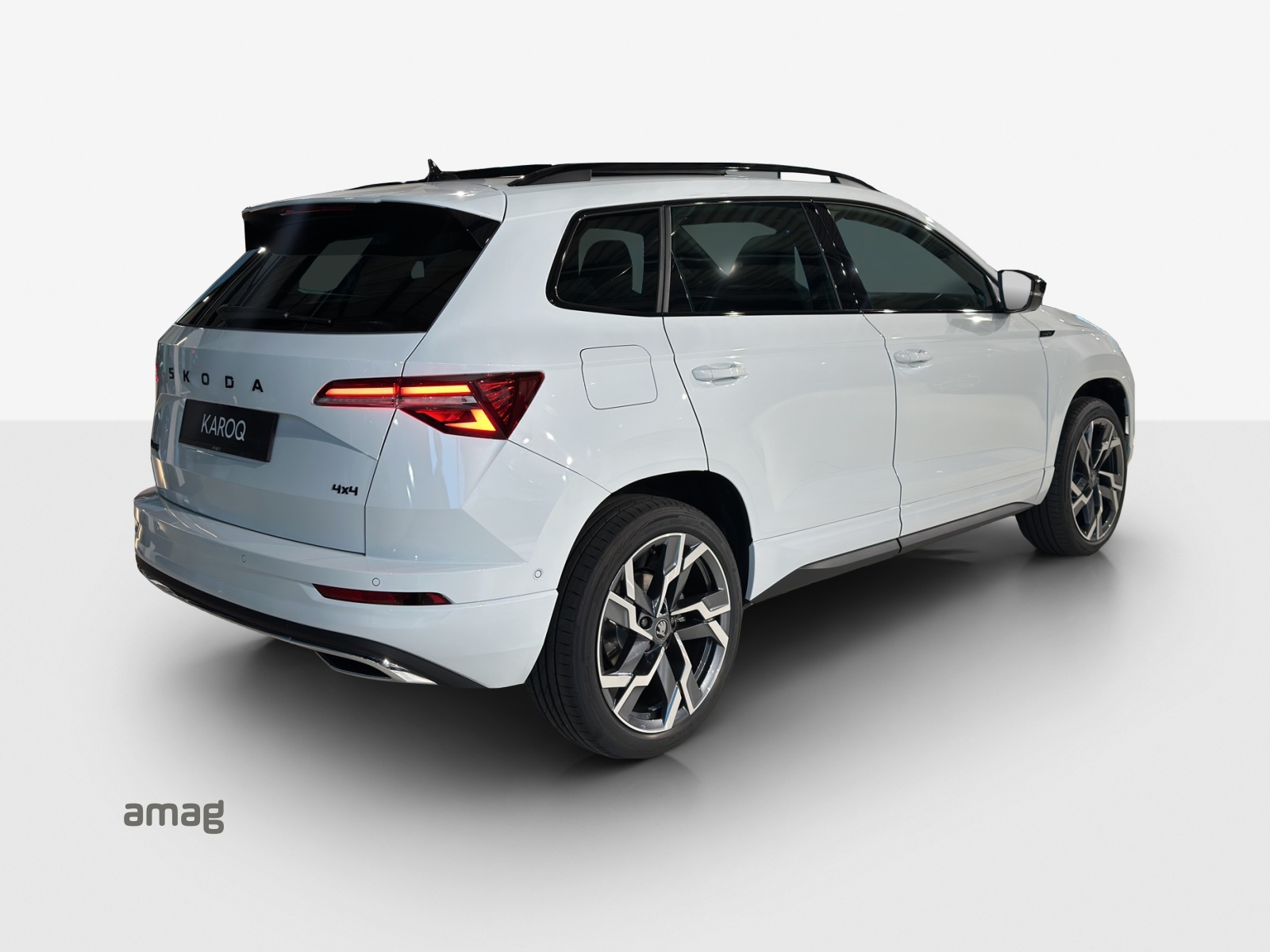 SKODA Karoq 2.0 TSI SportLine 4x4 DSG-image-3