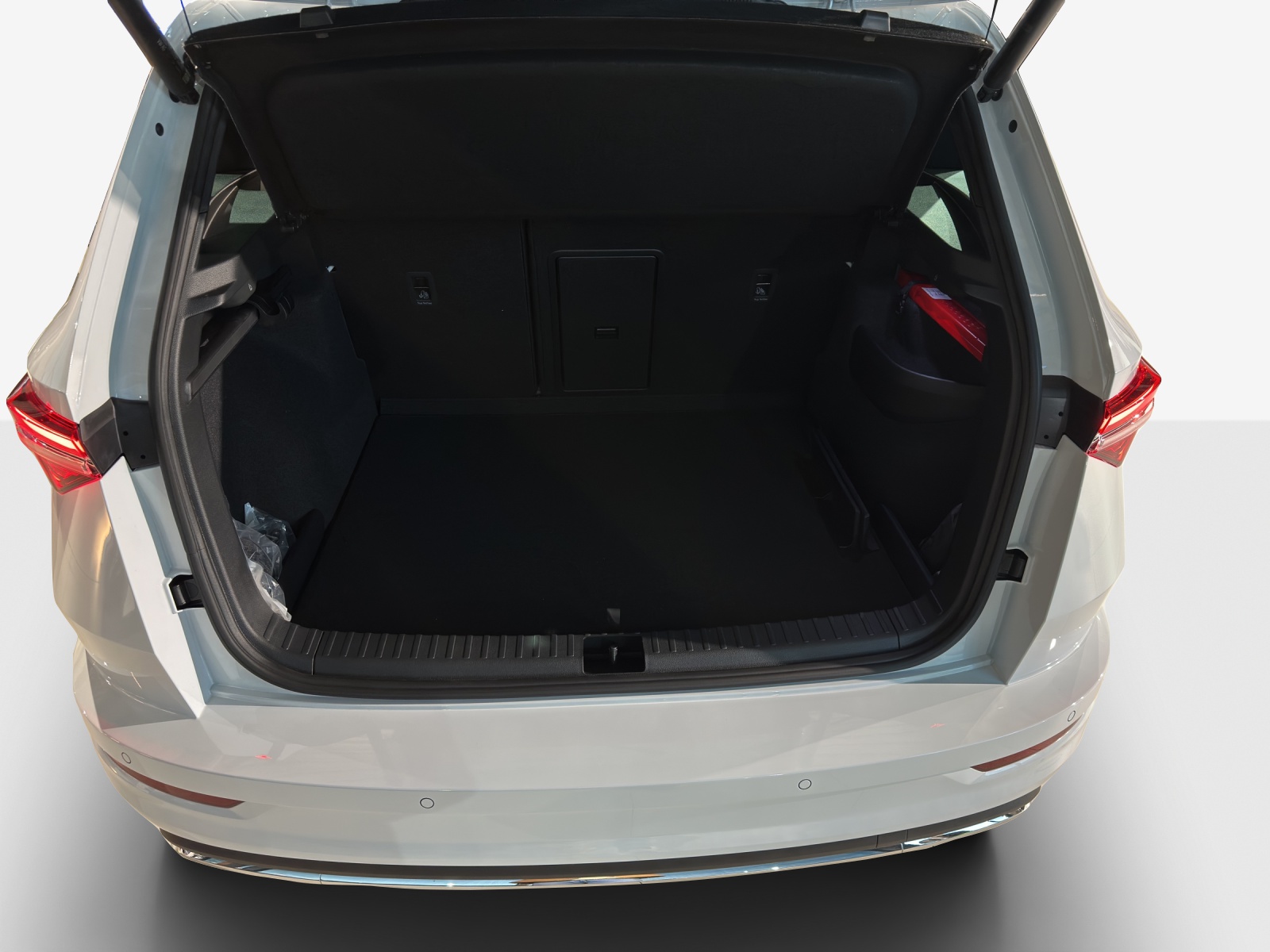 SKODA Karoq 2.0 TSI SportLine 4x4 DSG-image-11