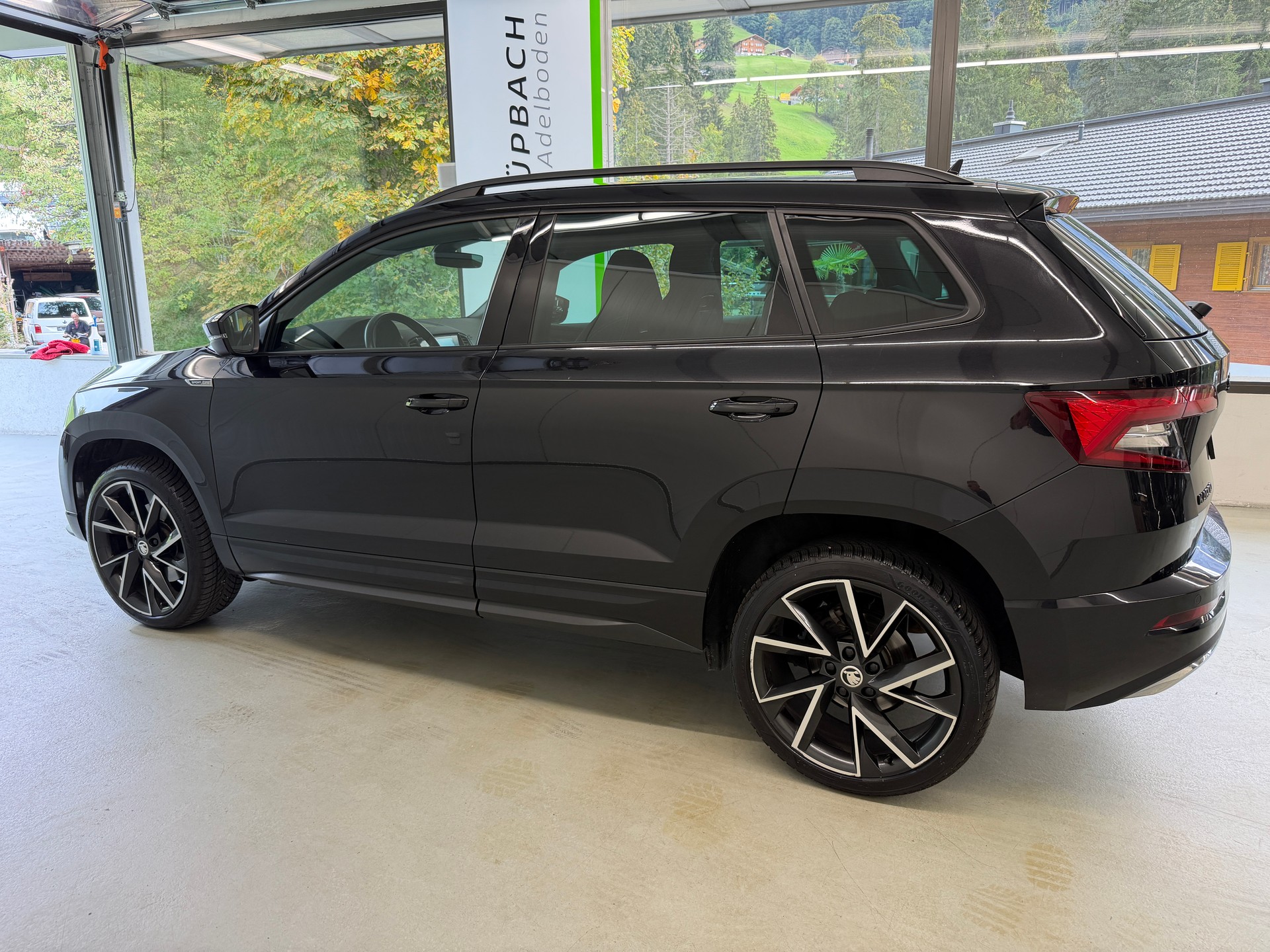 SKODA Karoq 1.5 TSI ACT SportLine DSG-image-6