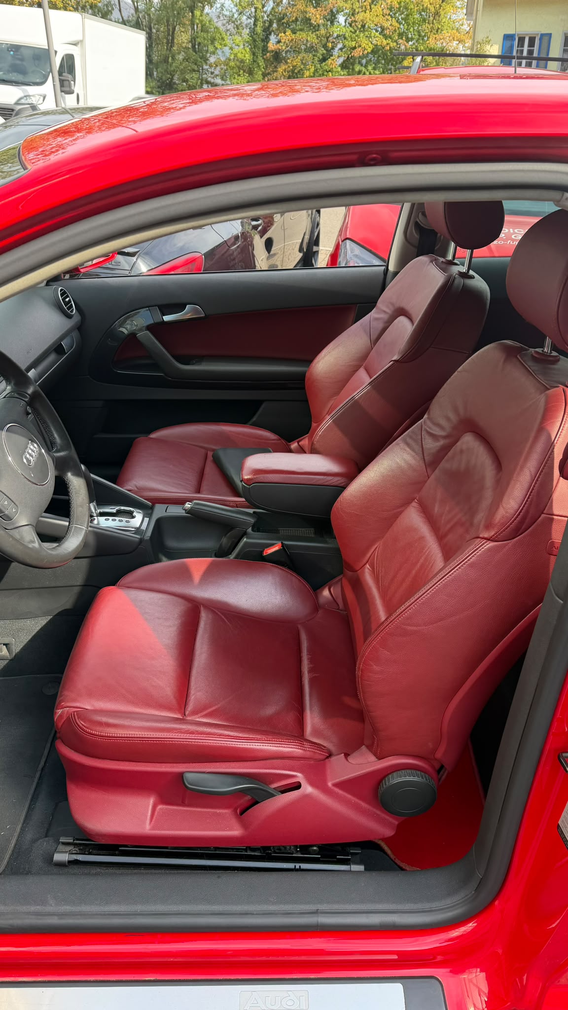 AUDI A3 2.0 TDI Attraction-image-5