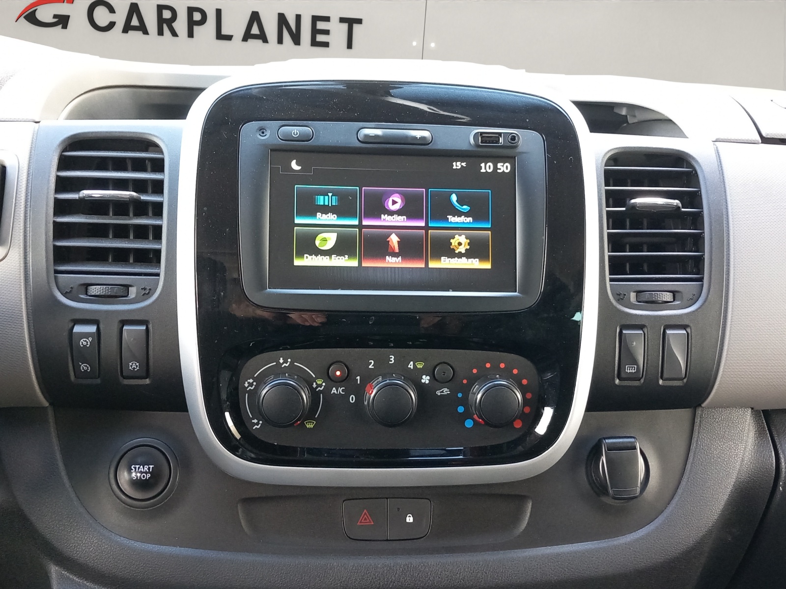 RENAULT Trafic Passenger 1.6 dCi Intens-image-7