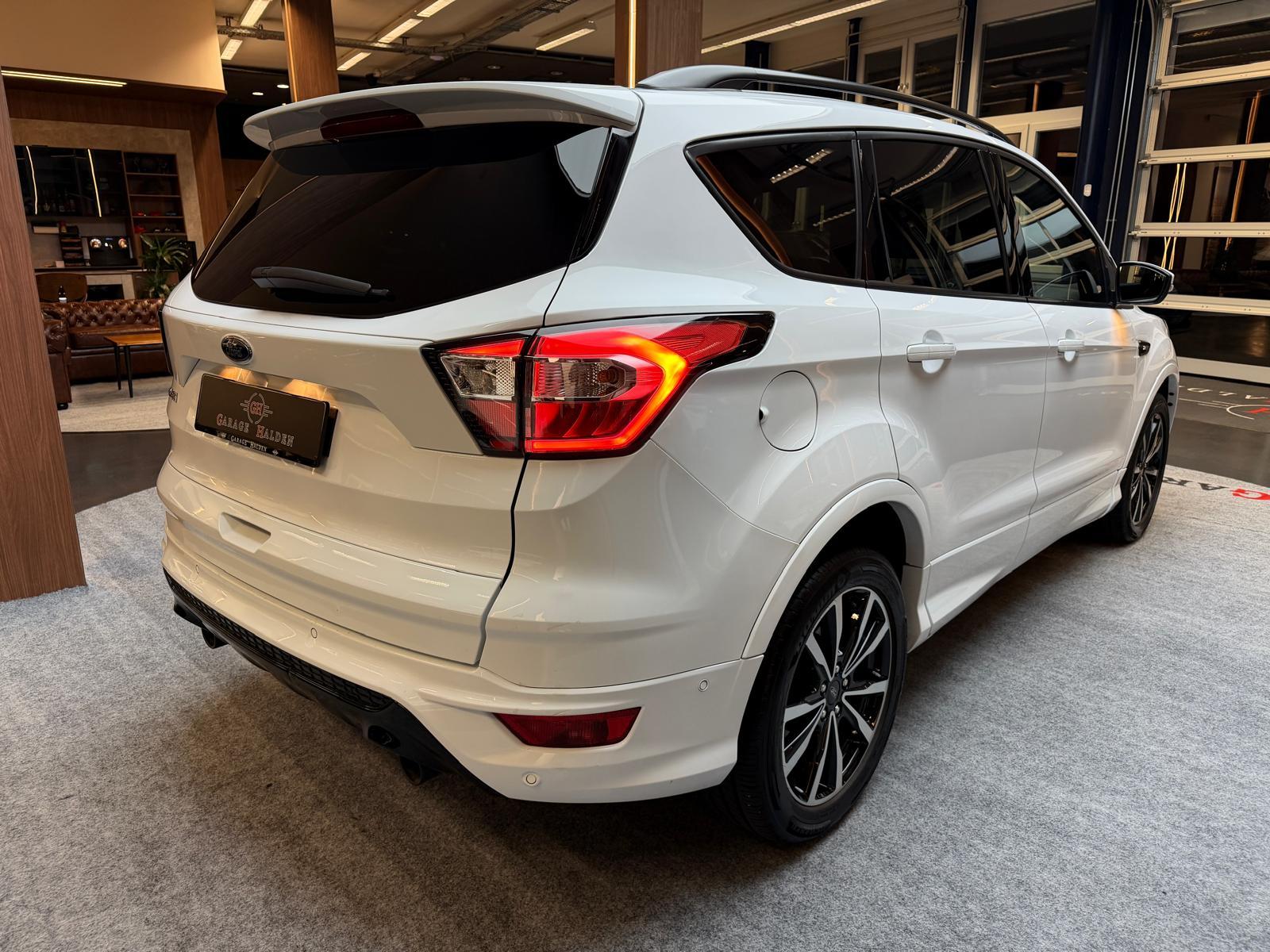 FORD Kuga 2.0 TDCi 150 ST-Line 2WD-image-6