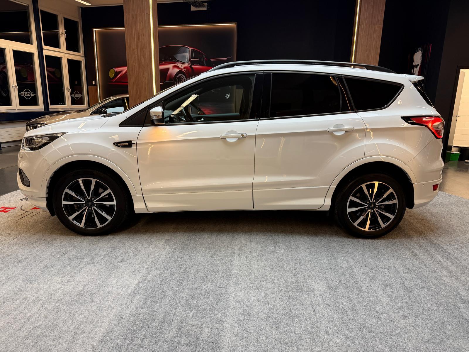 FORD Kuga 2.0 TDCi 150 ST-Line 2WD-image-3