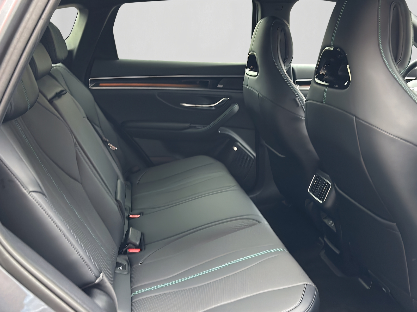 BYD Seal U DM-i Design AWD-image-12