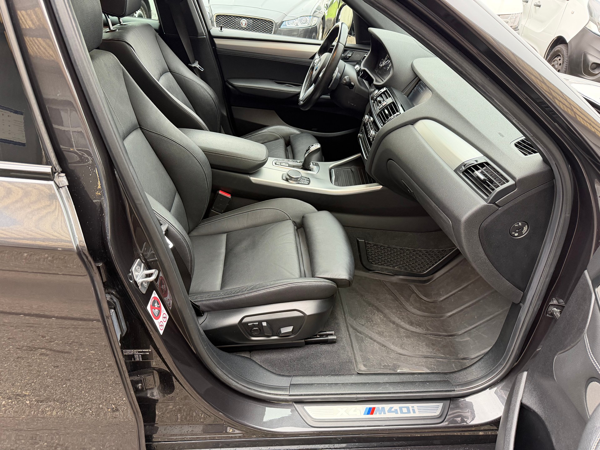 BMW X4 M 40i Steptronic-image-12