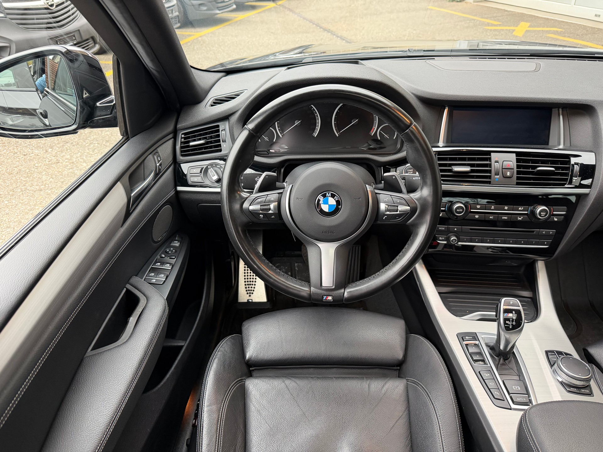 BMW X4 M 40i Steptronic-image-9