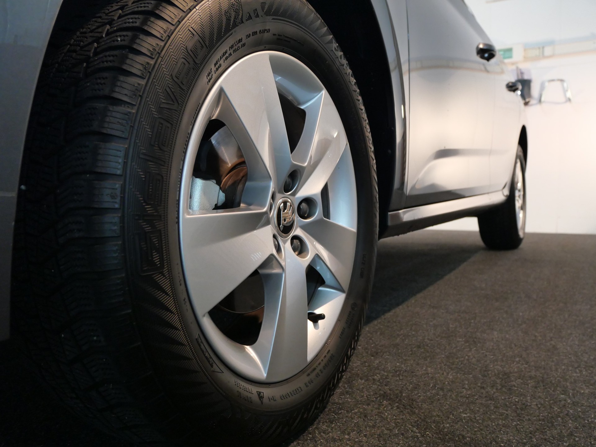 SKODA Kamiq 1.0 TSI Ambition DSG-image-15