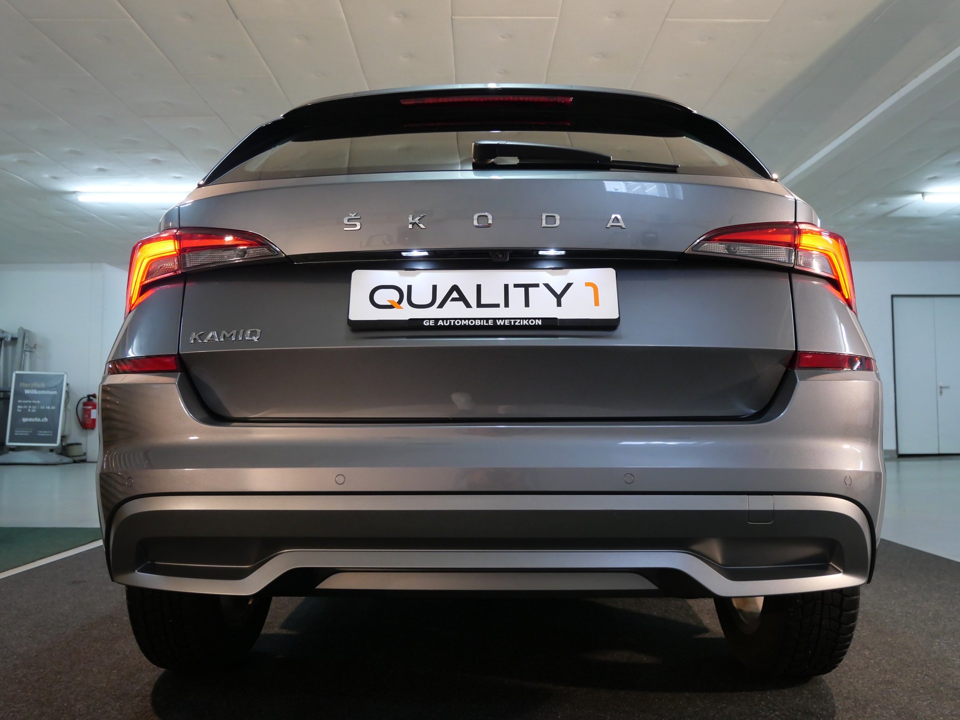 SKODA Kamiq 1.0 TSI Ambition DSG-image-10