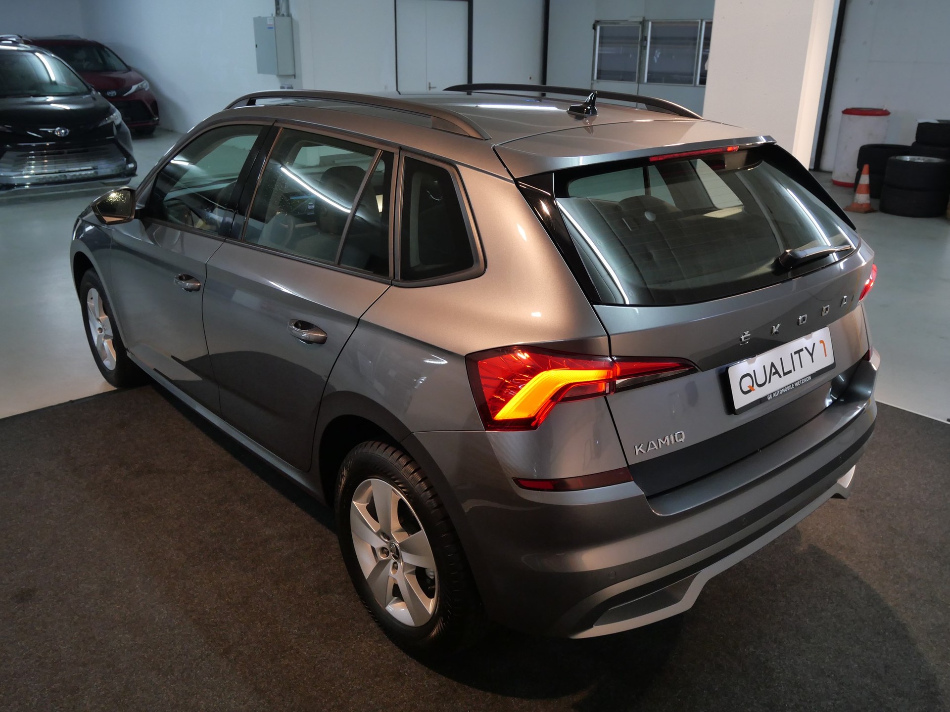 SKODA Kamiq 1.0 TSI Ambition DSG-image-12