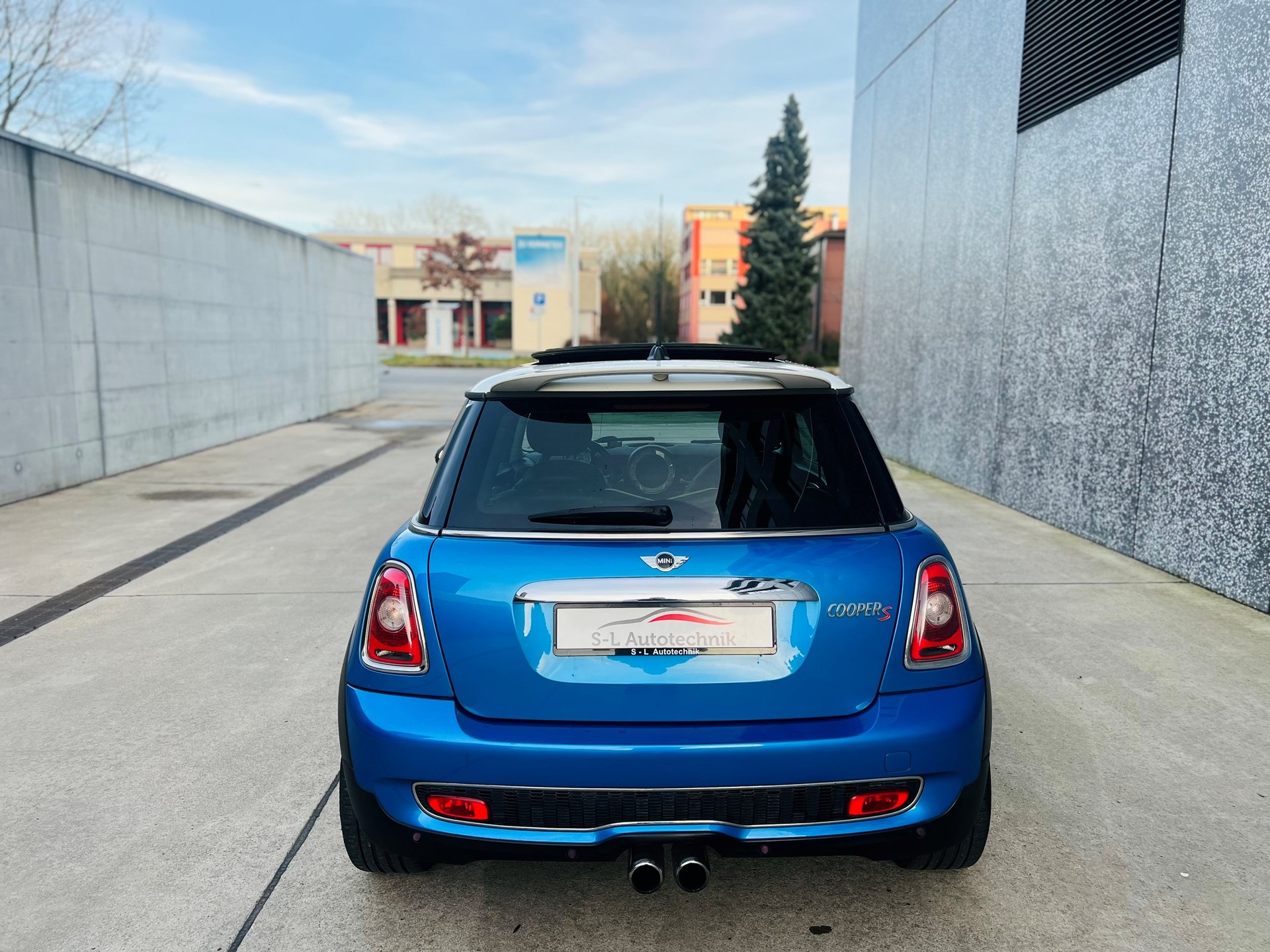 MINI Cooper S-image-4