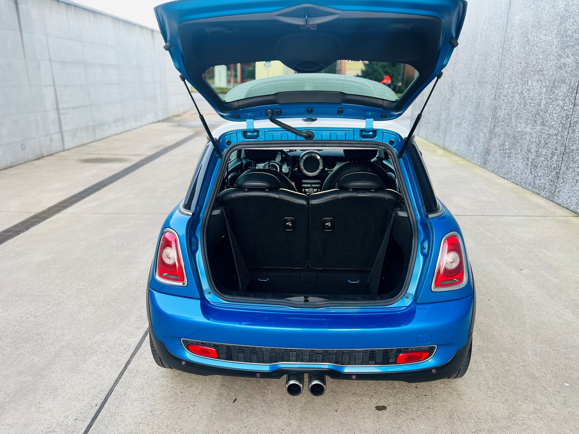 MINI Cooper S-image-6