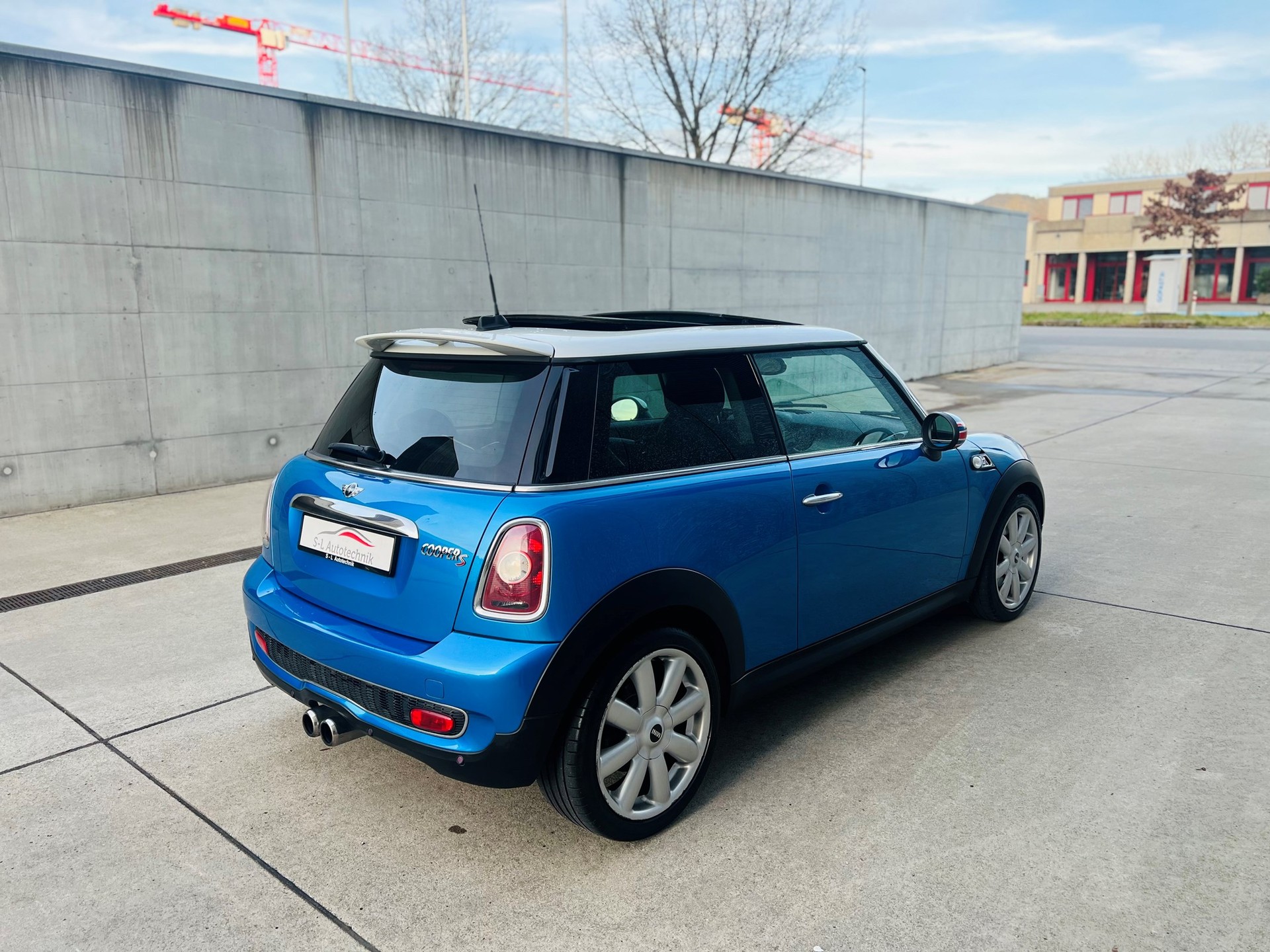 MINI Cooper S-image-5