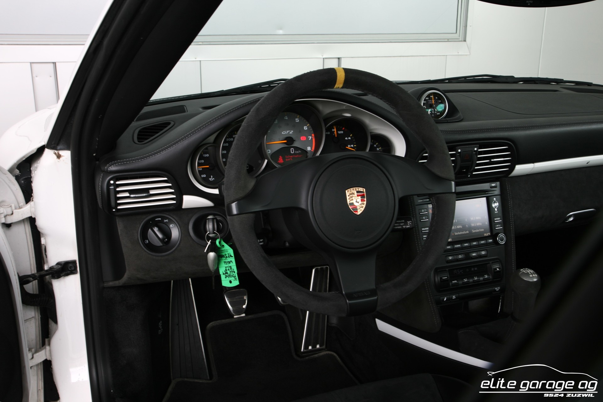 PORSCHE 911 GT2 RS-RECREATION-image-14