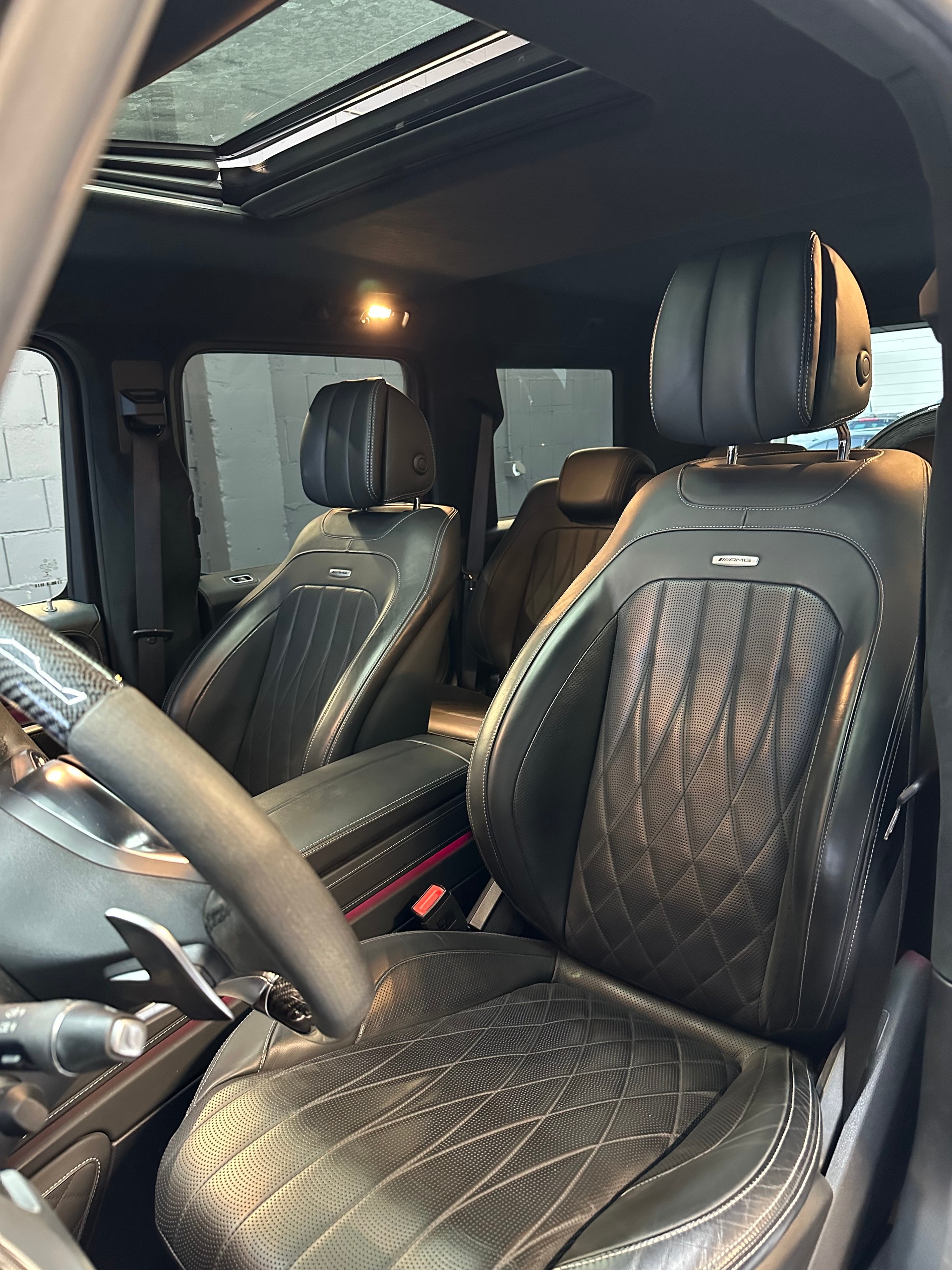 MERCEDES-BENZ G 63 AMG // Leasing dès 1’370.- // CH-AUTO🇨🇭&Service Gratuit // FULL CARBONE // CAPRISTO EXHAUST // Freins complets neufs !!-image-8