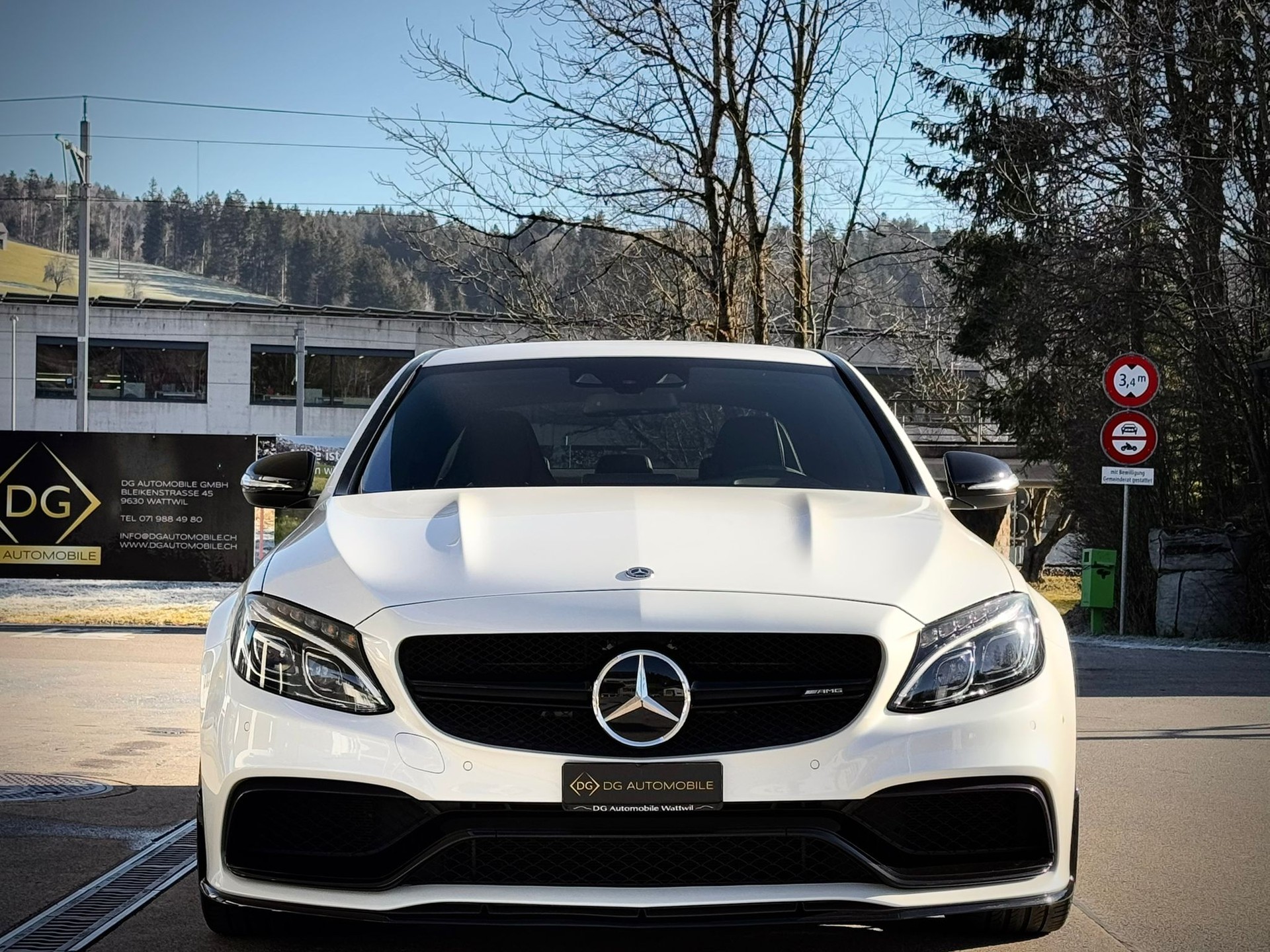 MERCEDES-BENZ C 63 S AMG Edition 1 Speedshift *Top Zustand**Top Ausstattung**Perlweiss*-showroom-element-1