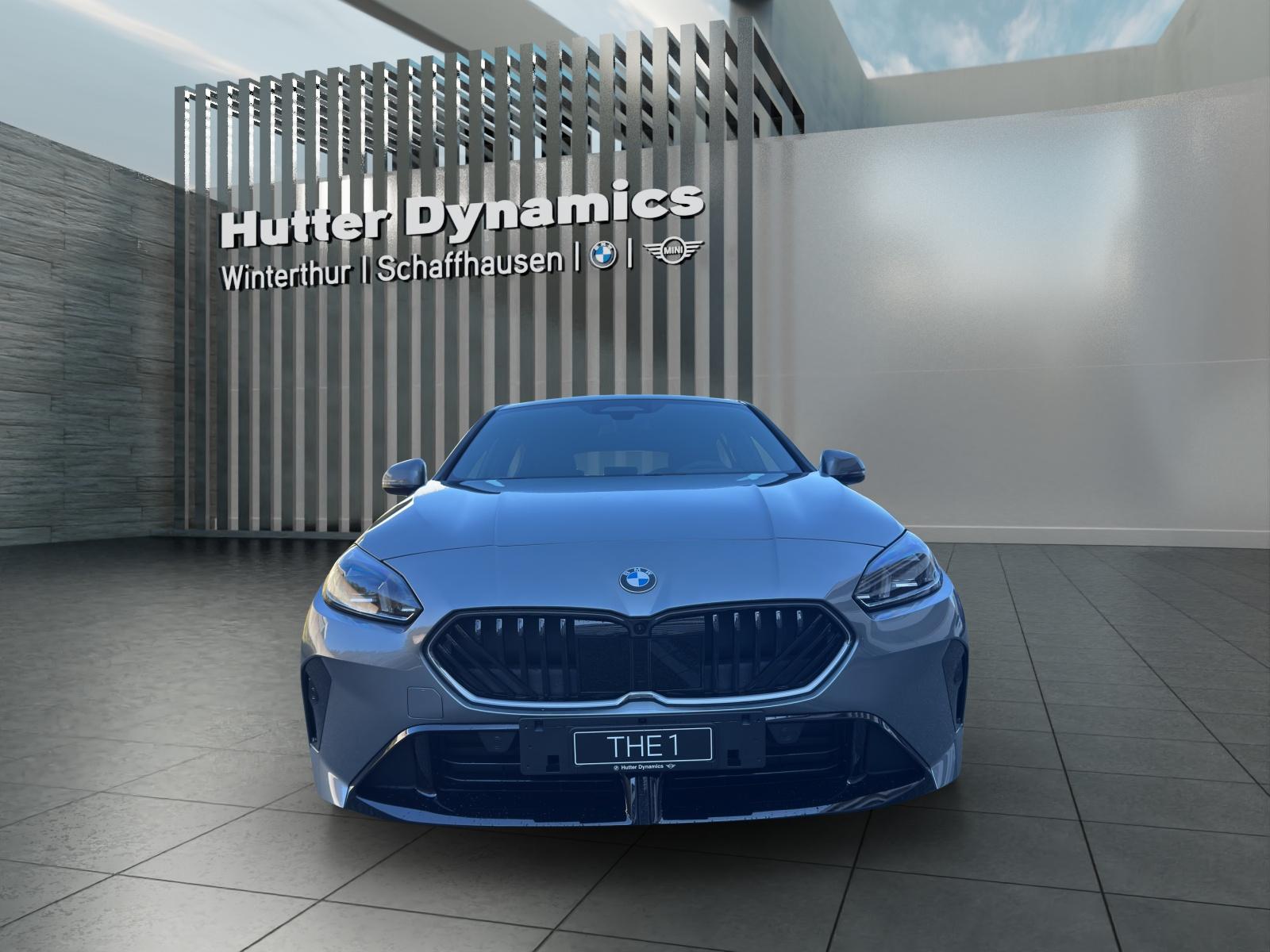 BMW 120i-image-1