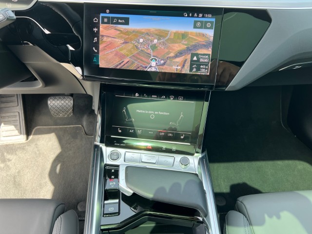 AUDI e-tron 50 S Line quattro-image-14