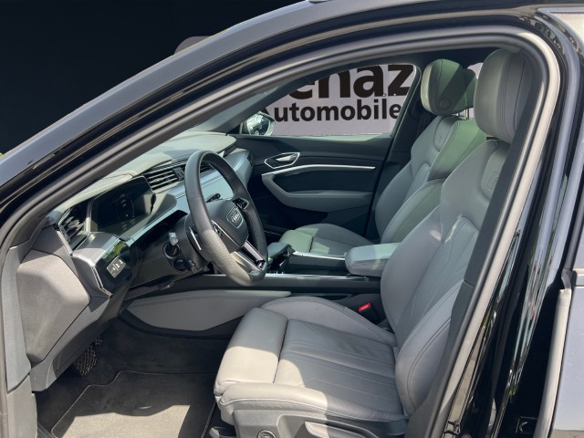 AUDI e-tron 50 S Line quattro-image-9