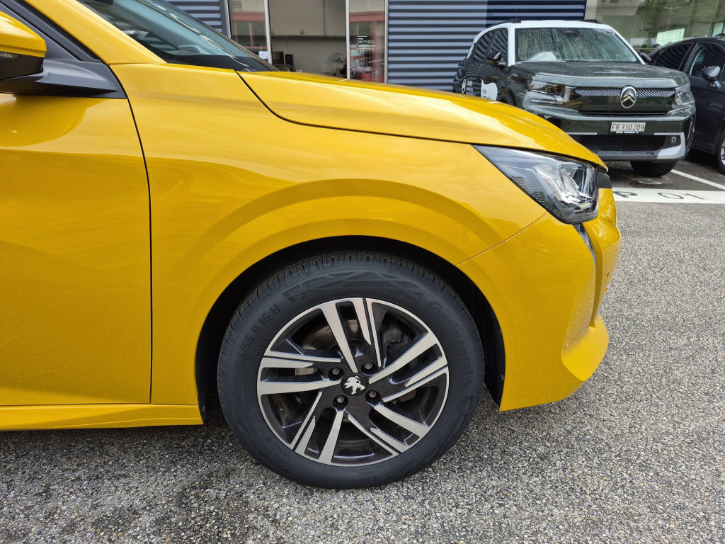 PEUGEOT 208 Essence 100ch BVM6 Allure-image-11