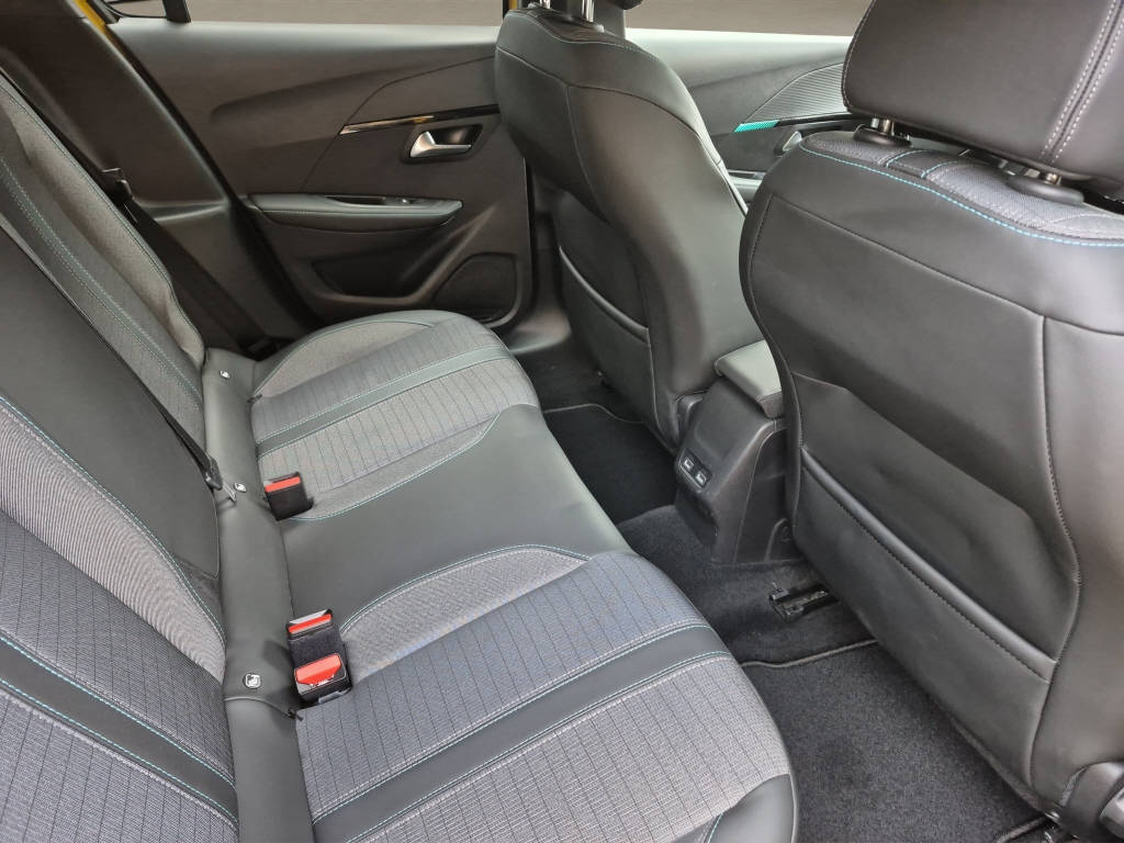 PEUGEOT 208 Essence 100ch BVM6 Allure-image-6