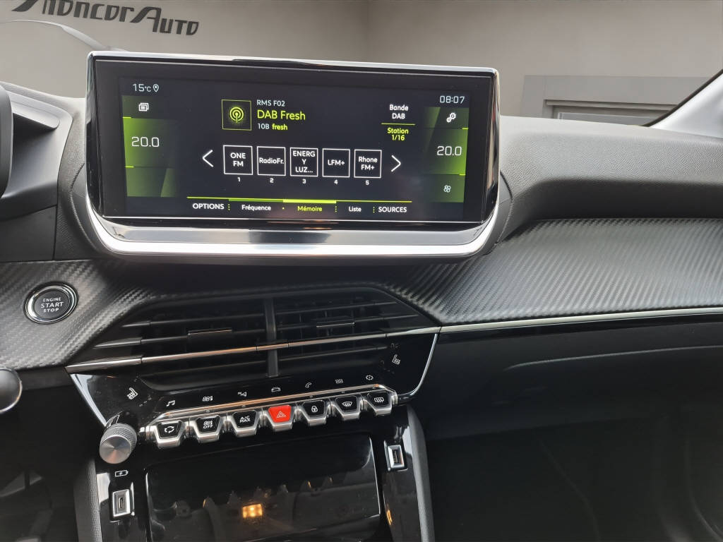 PEUGEOT 208 Essence 100ch BVM6 Allure-image-8