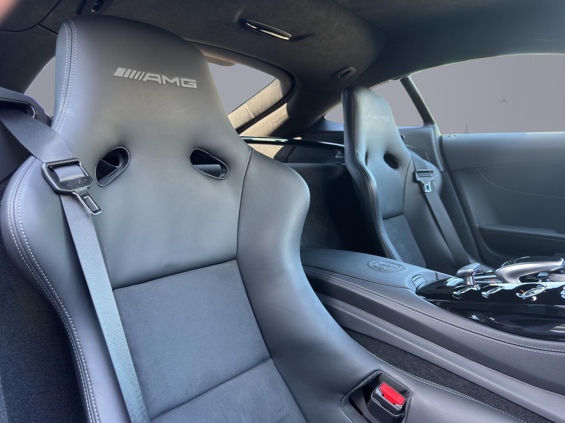 MERCEDES-BENZ AMG GT R Coupé-image-13