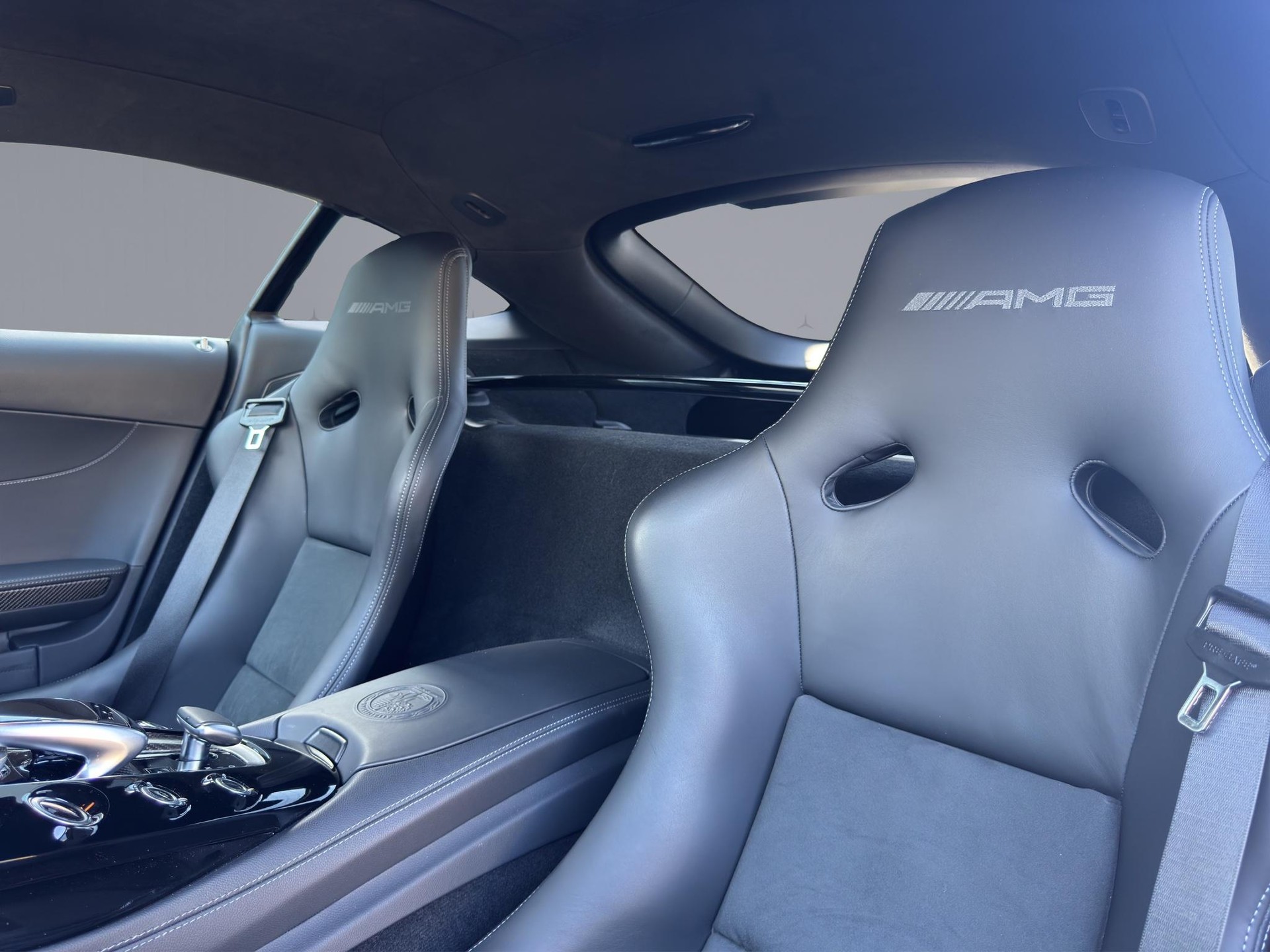 MERCEDES-BENZ AMG GT R Coupé-image-9