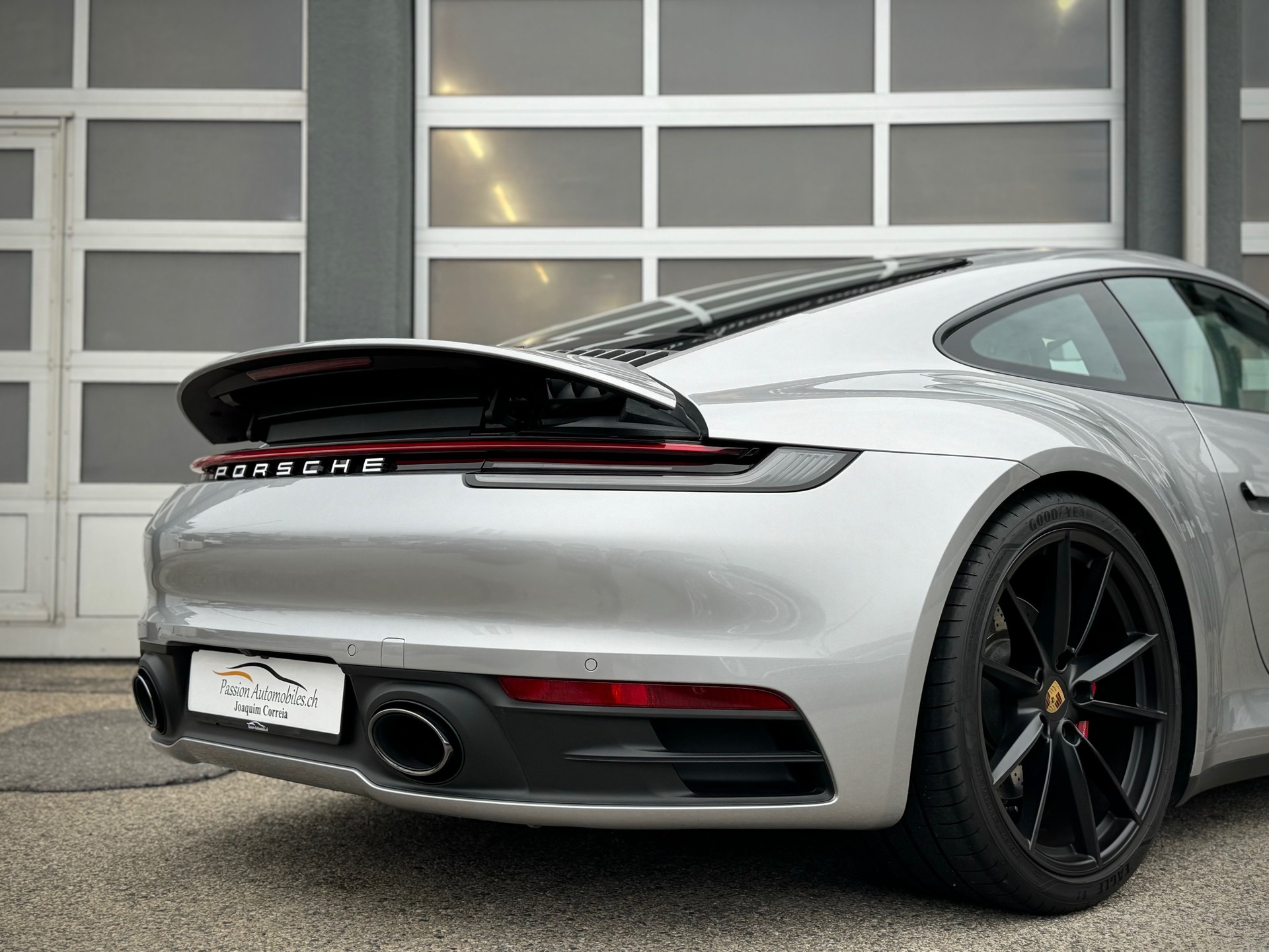 PORSCHE 911 Carrera 4S PDK - Véhicule Suisse (CH)-image-3