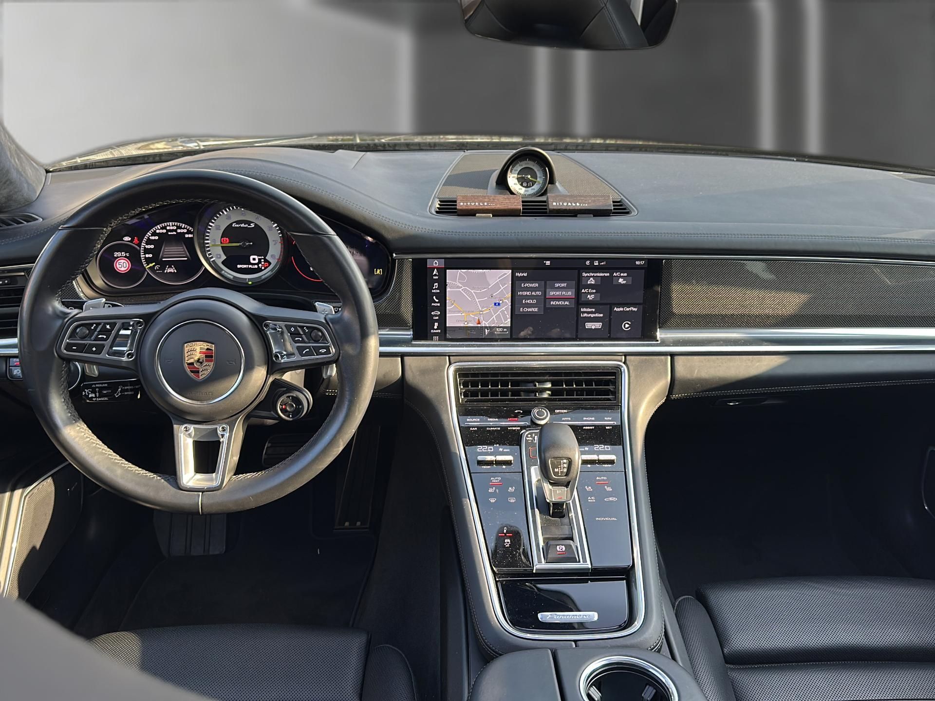 PORSCHE Panamera Turbo S E-Hybrid PDK-image-13