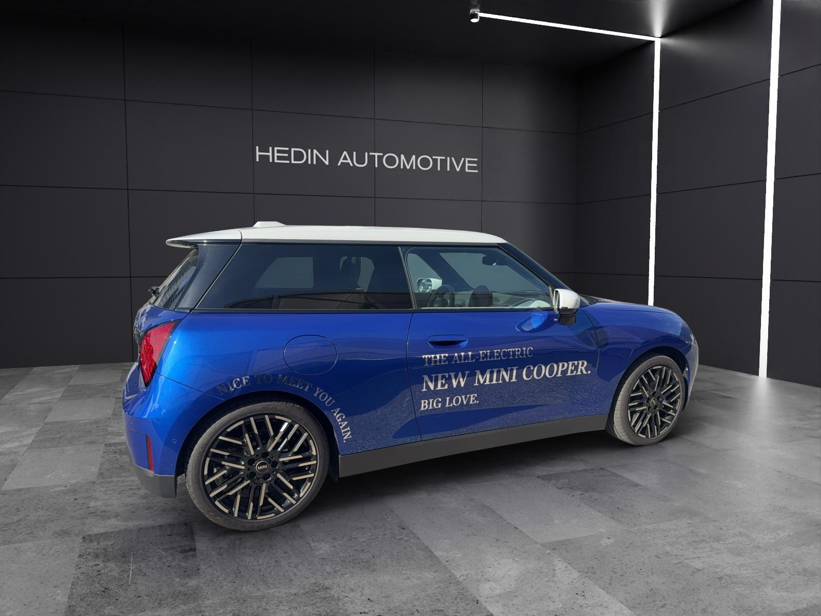 MINI J01 Cooper SE-image-4