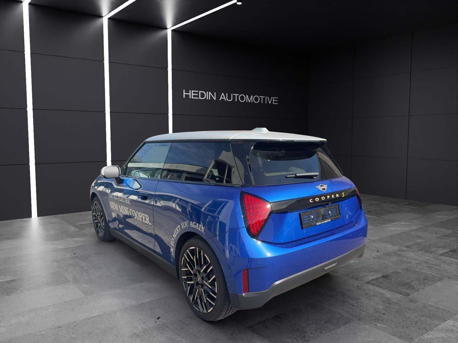 MINI J01 Cooper SE-image-2