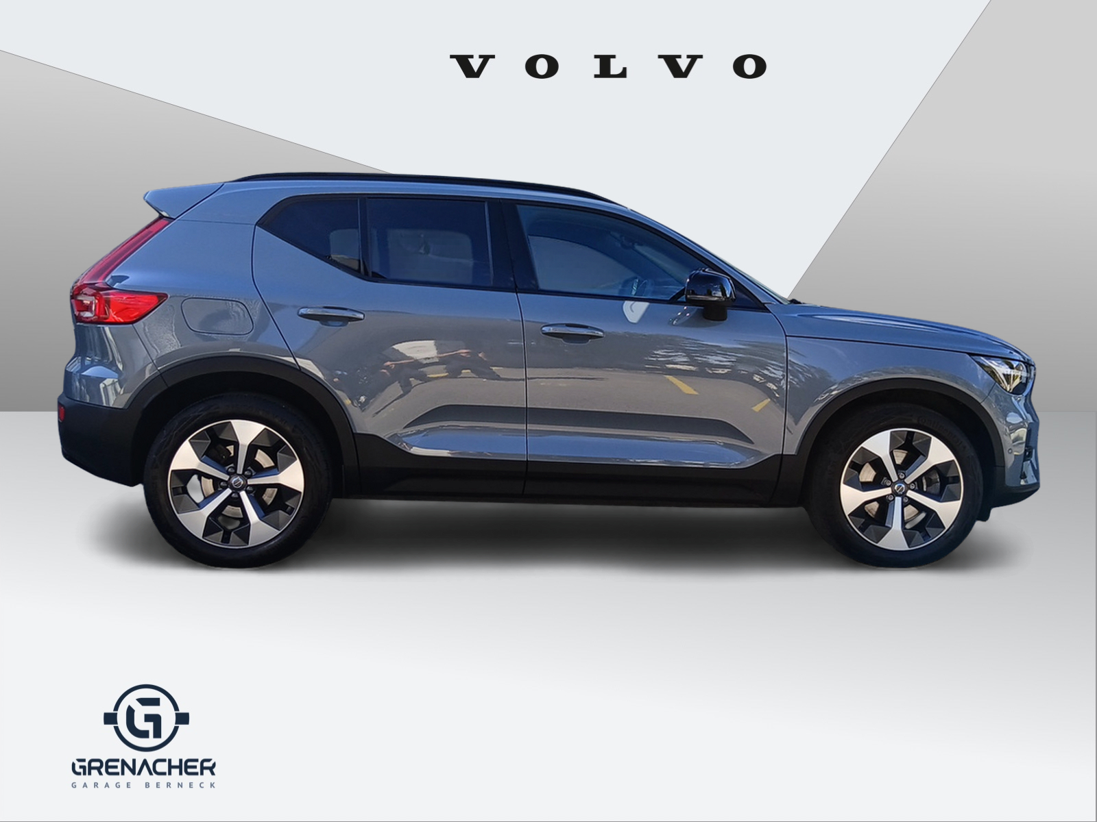 VOLVO XC40 2.0 B4 MH Ultimate Dark AWD-image-1