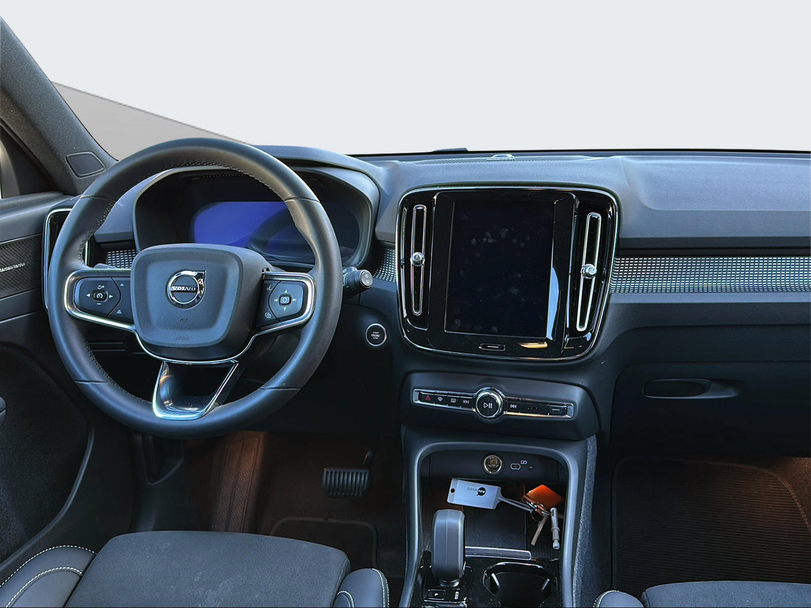 VOLVO XC40 2.0 B4 MH Ultimate Dark AWD-image-15